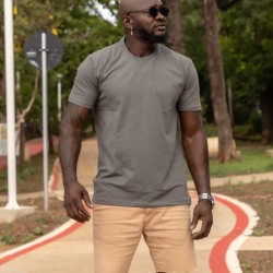 Camiseta BlackTito Básica Cinza – Coleção Especial 